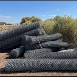 Merchants Metals 10-ft H x 50-ft W 9 - Gauge Galvanized Metal Fence Fabric 2-in -Mesh Size (each)