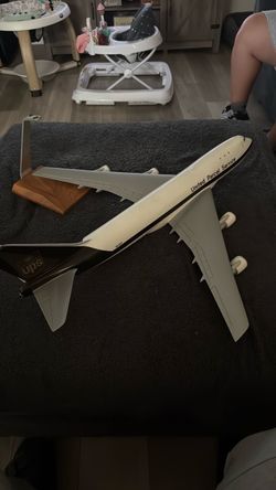 ATLANTIC MODELS UPS MODEL PLANE