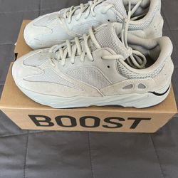 Yeezy Boost 700 Salt