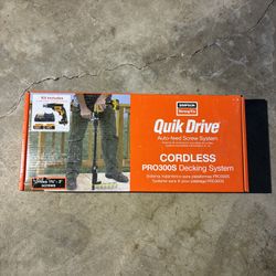 Dewalt Simpson Strong-Tie 2500 RPM Quik Drive Cordless PRO300S Decking System