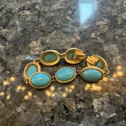Vintage Marvella  Faux Turquoise Gold Toned  6 Inch Bracelet 