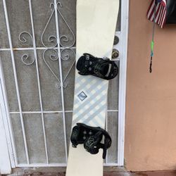 Atomic Industries Polarity Edition 154cm Burton Citizen True fit Bindings