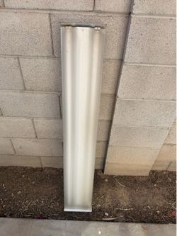 Indoor fluorescent light fixture with bulbs