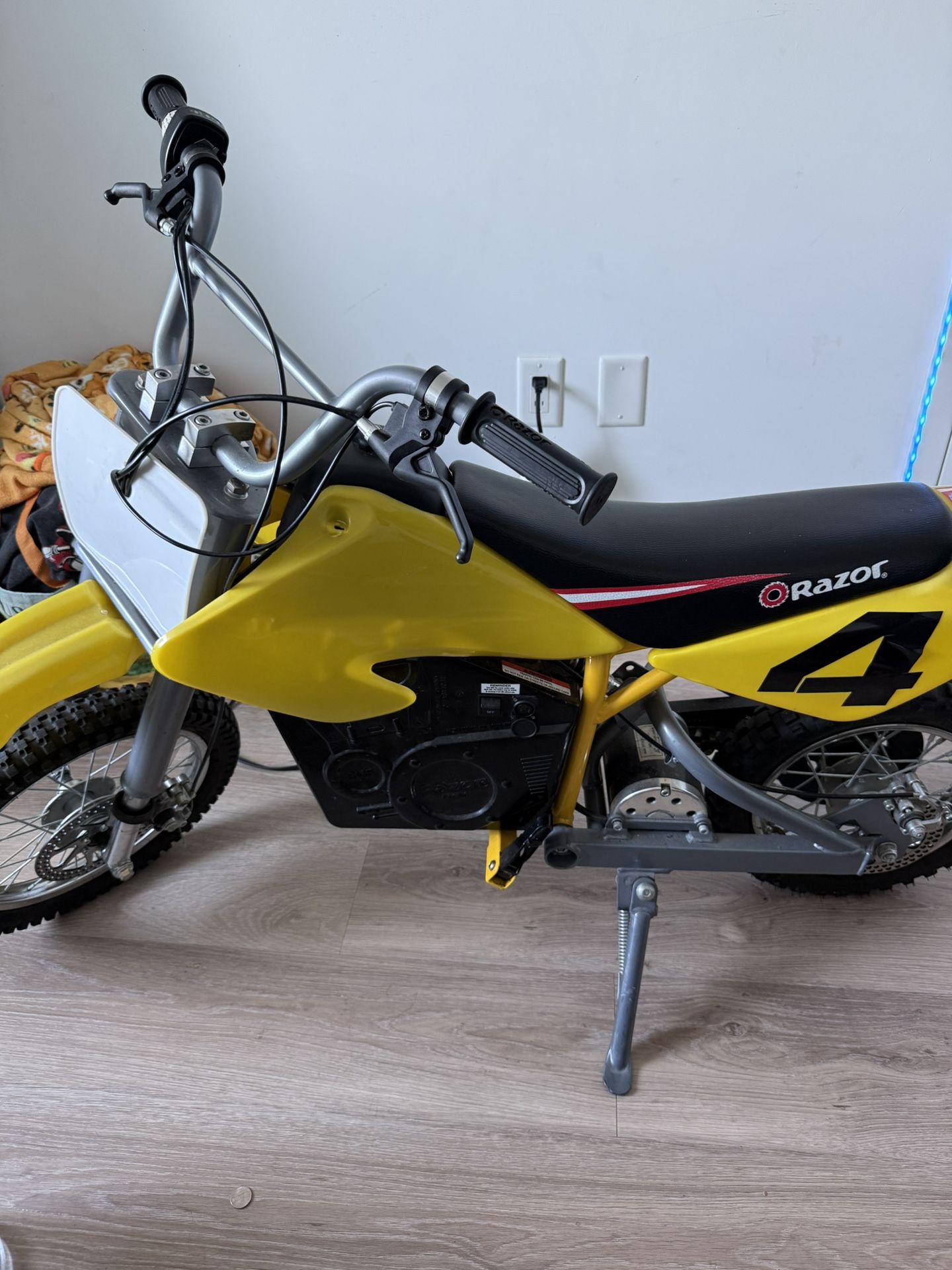 Razor MX650