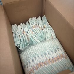 Pamper Dry Size 3 Diapers