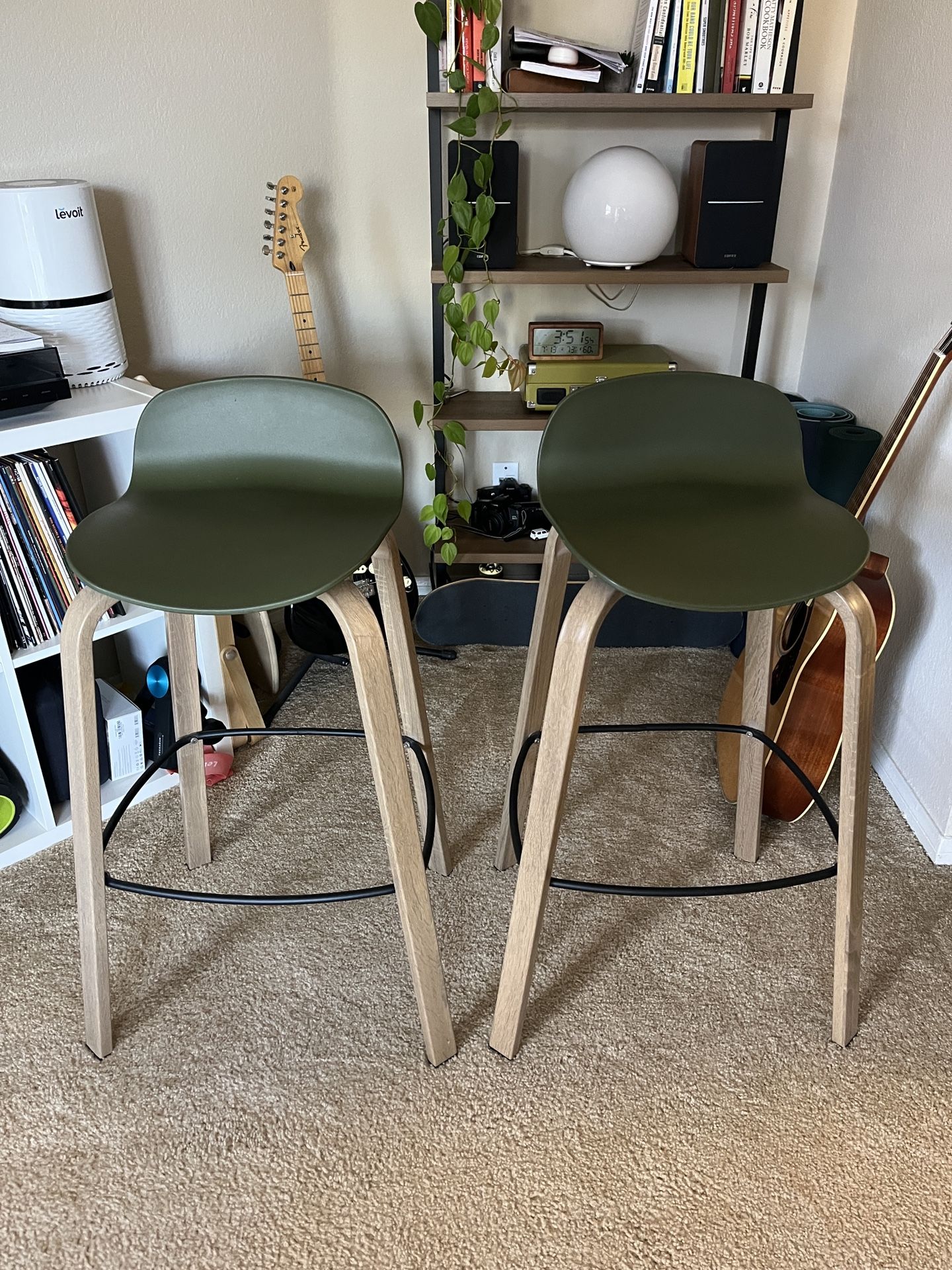 Modern Bar Stools – Set of 2