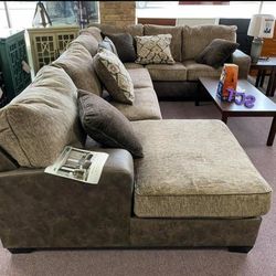 ❗Brand New Ashley Couch 🛋️ Abalone Chocolate Sectional Oversized ❗