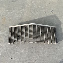 1968 Cadillac Fleetwood Deville Front Grille