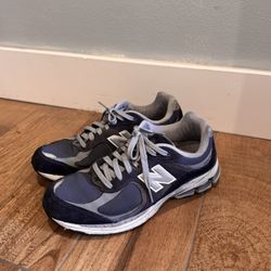 New Balance 2002r
