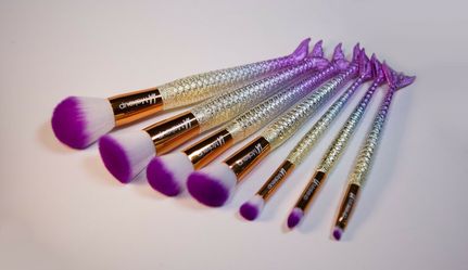 7pcs mermaid makeup brushes