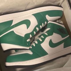 Size 12 Nike Air Jordan 1 Mid Shoes Lucky Green White Black DQ8426-301 Men's 