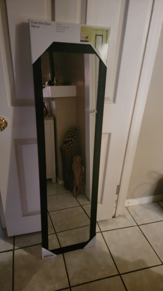 New Room Essentials Over The Door Mirror