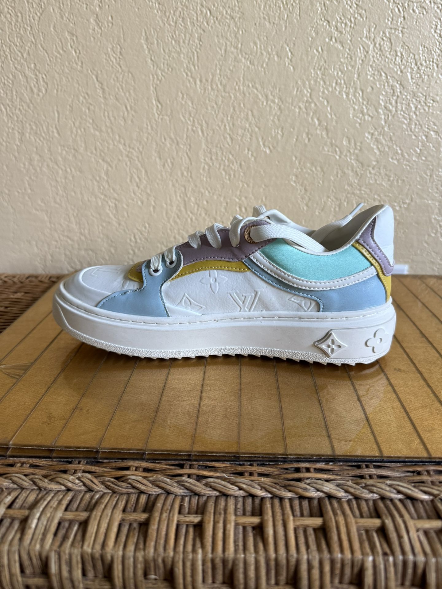 Nib Louis Vuitton sneaker, tennis shoe running sport women’s