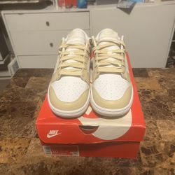 Nike Dunk Low Team Gold