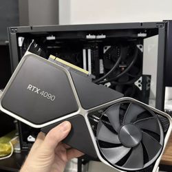 NVIDIA Founders Edition GeForce RTX 4090 - Graphics Card - Excellent Condition