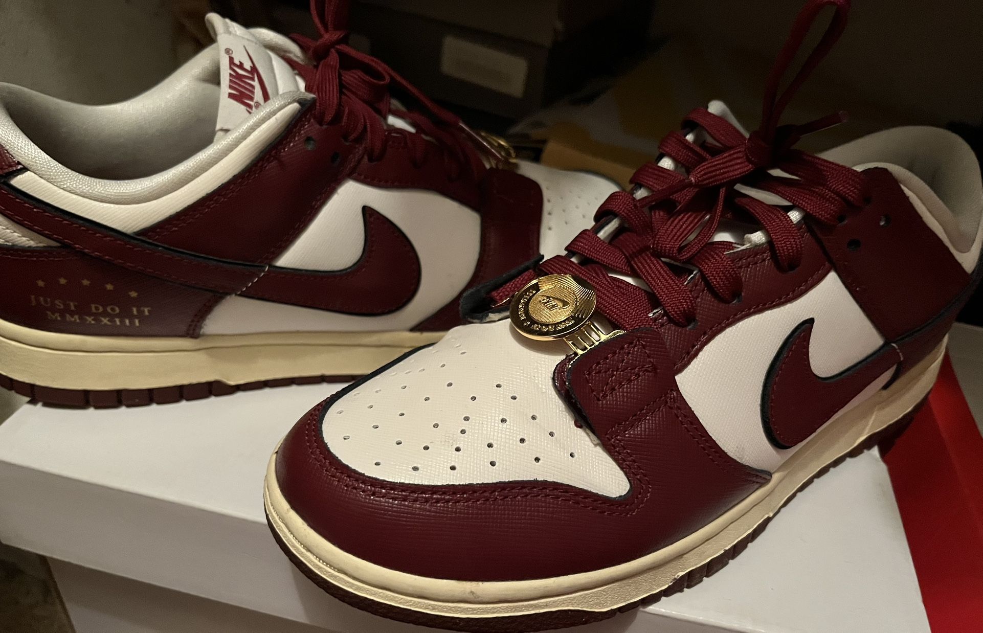 Nike Wmns Dunks Low SE Sisterhood Team Red Size 9.5 Wmns