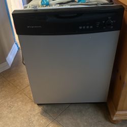 Frigidaire Dishwasher 
