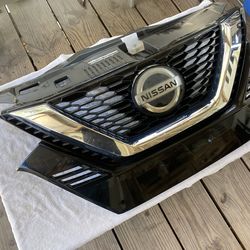 !!!2020 Nissan rogué grill!!!