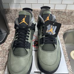 JORDAN 4 UNDEFEATED 