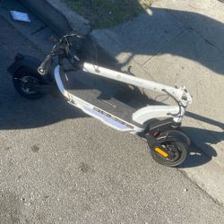 Isinwheel Electric Scooter 