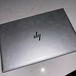 HP Laptop 2022 - Touchscreen