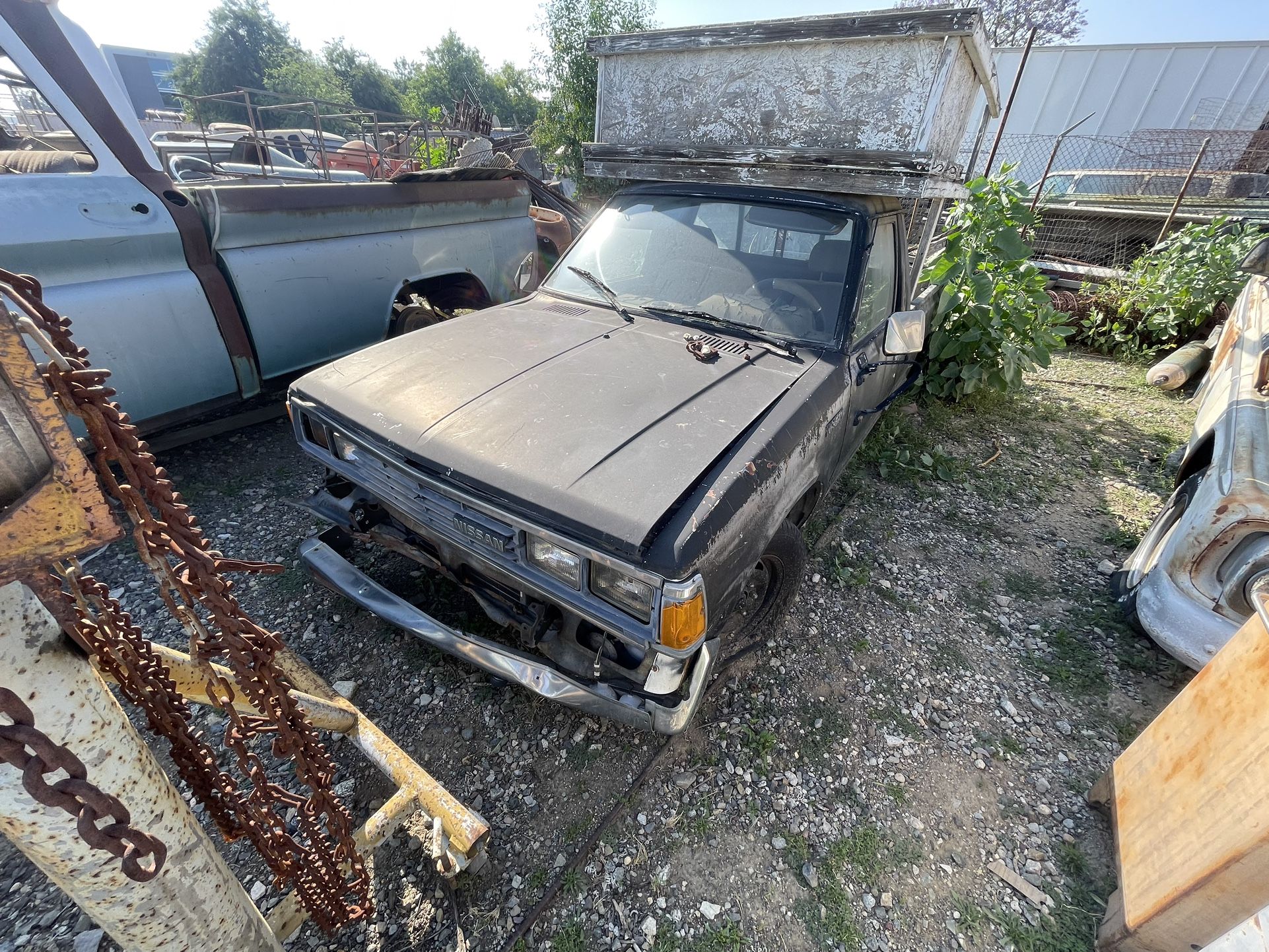 1980s Nissan/datsun Truck Parts