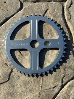 Redline bubble font chainwheel $95