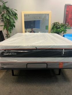 🔥Tempur pro adapt firm king $950🔥