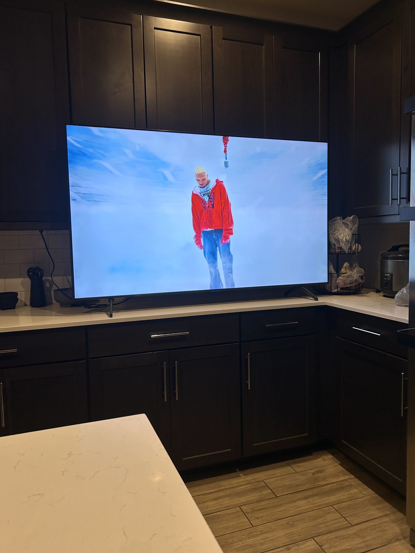 SAMSUNG 65” TV