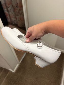 White folklorico womens shoe 27.5
