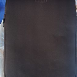 New Guess Laptop Case 