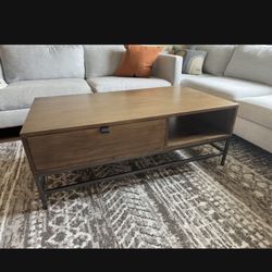 Coffee table/Living room table