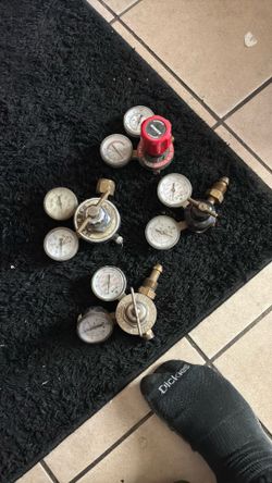 Pressure regulators, give me your offer.