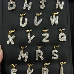 Pendant letters