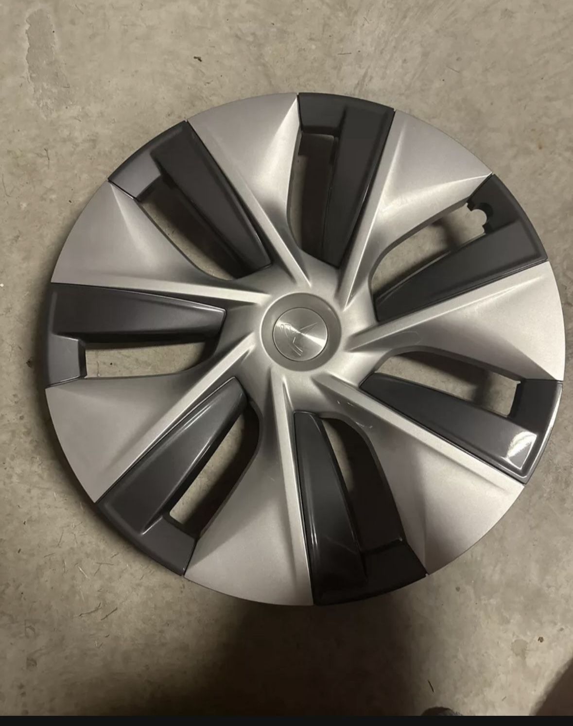 OEM Tesla Wheel Cover Gemini 19” Hubcap Model Y