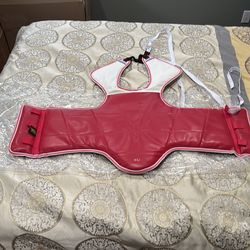 Reversible chest guard