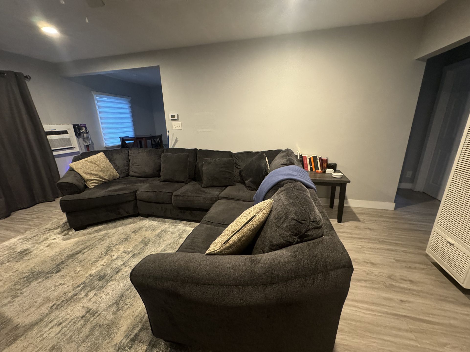 3pc Sectional With LAF Cuddler