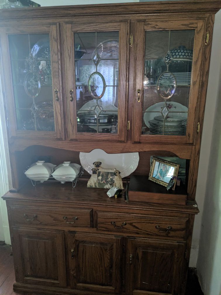 Dining room set China Cabinet and table with six chairs -Oak