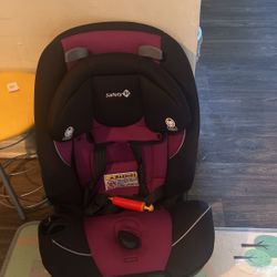 A toddler car seat
