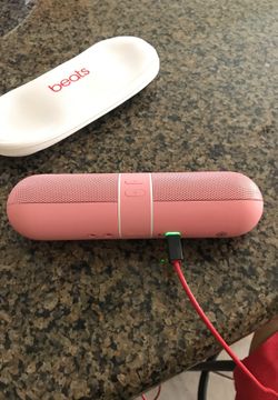Neon pink cheap beats pill