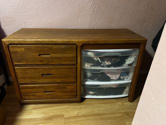 Nordwins Vintage Oak Dresser