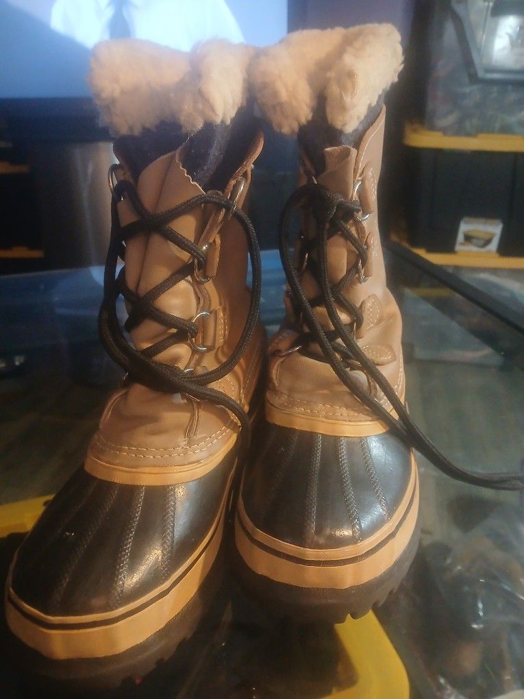 Sorel Kaufman Mens Boots SIZE 9 Winter Snow Boots 