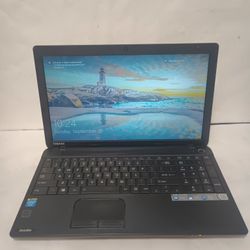 Toshiba C55-A5220 Intel 1037U 1.8ghz 500 GB HDD 4 GB RAM  Win 10 Pro Photoshop CS6