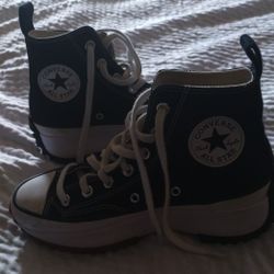 Converse Star, Run , Hike  Athletic Shoes Men's  Size 6 Women's 71/2