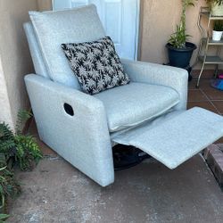 Pottery Barn Kids Paxton Recliner $99 Firm