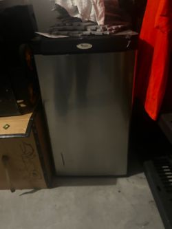 mini fridge