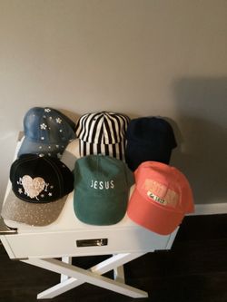 6 gorras diferentes estilos