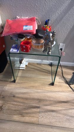 Clear Glass Accent Side Table