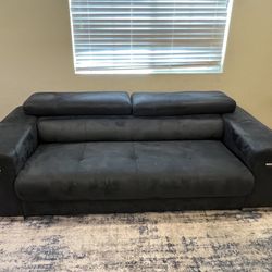 Zuri Sofa