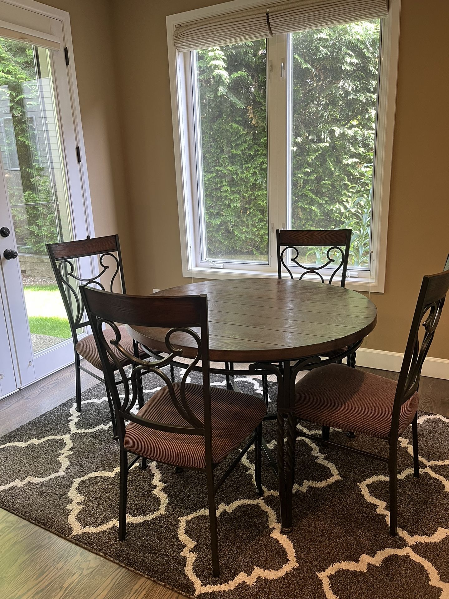 Dining Table With 4 Chairs